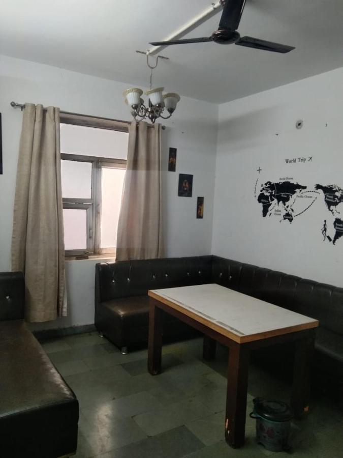Hotel Tsr By Wb Inn Agra  Εξωτερικό φωτογραφία